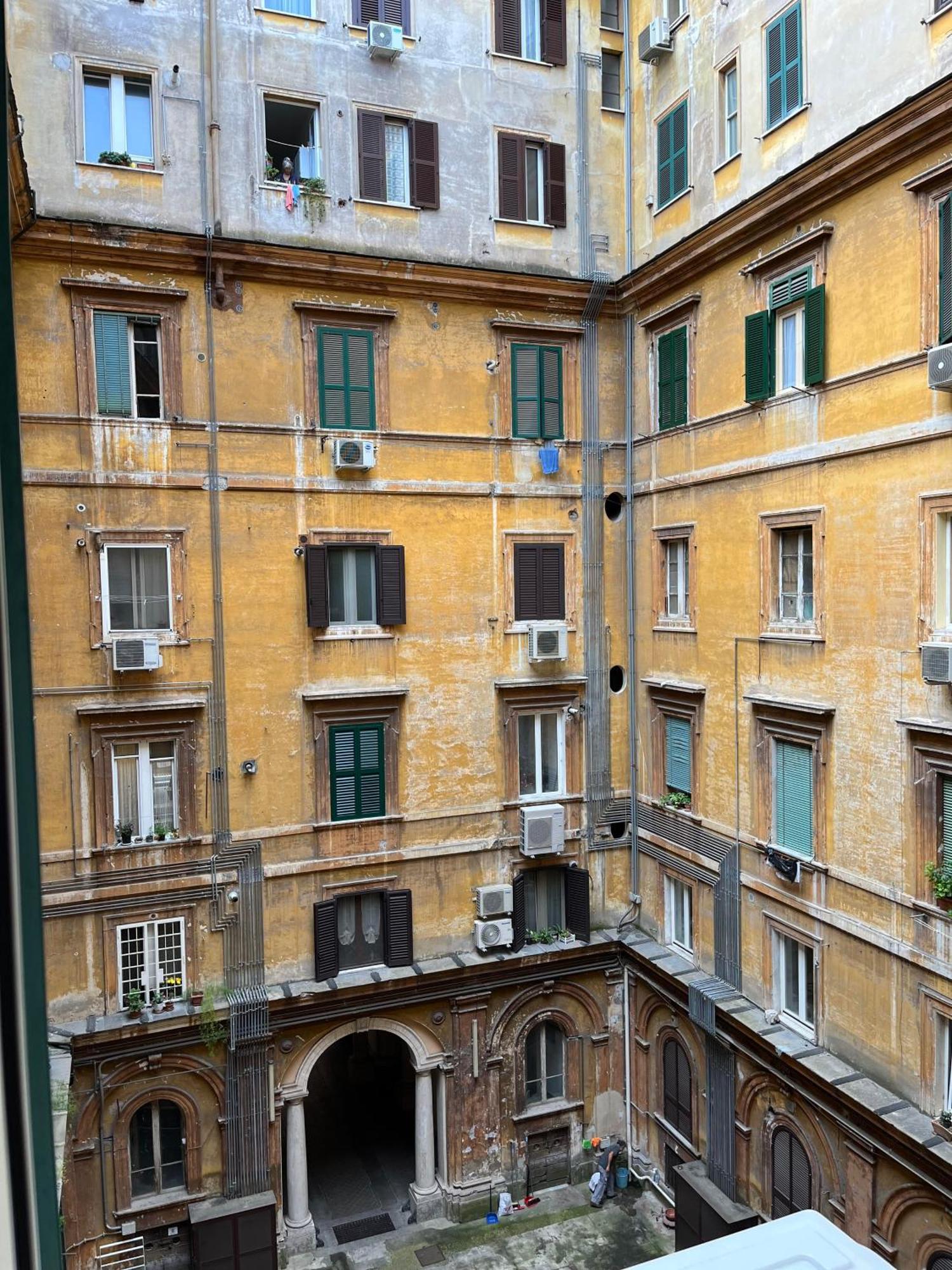 Silla - Piccolo A Due Passi Dal Vaticano * Rom